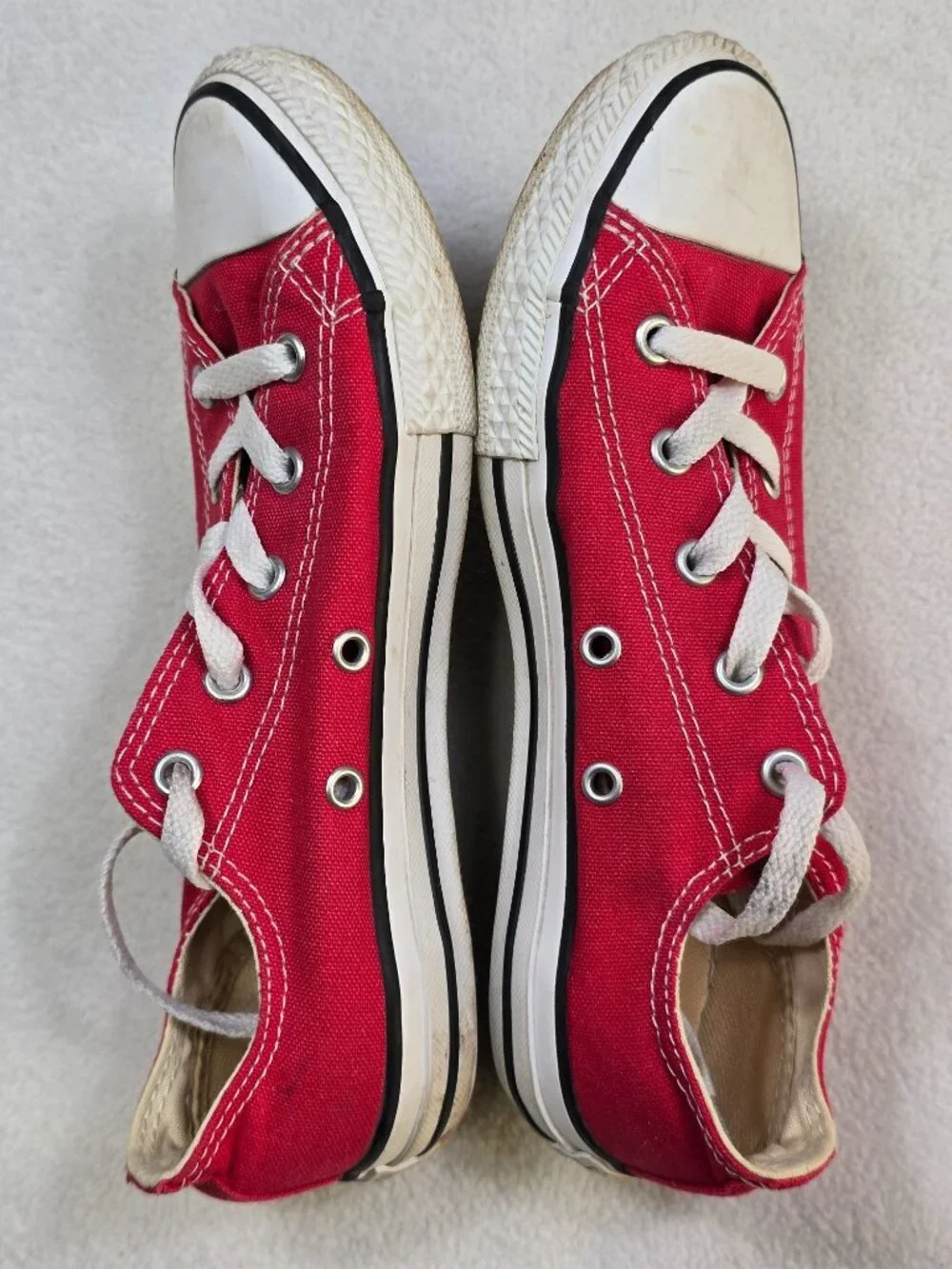 Converse All Star Size 3 Youth Low-Top Red Sneakers Canvas